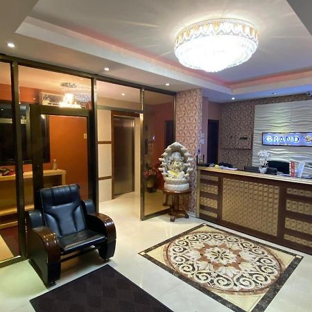 Piarco Grand Diamond Hotel Trinidad מראה חיצוני תמונה