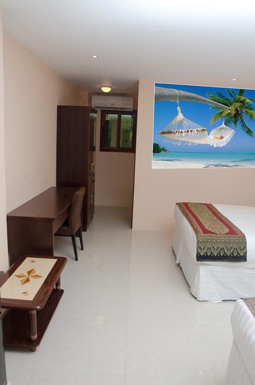 Piarco Grand Diamond Hotel Trinidad מראה חיצוני תמונה