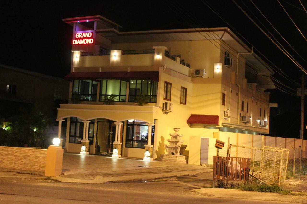 Piarco Grand Diamond Hotel Trinidad מראה חיצוני תמונה
