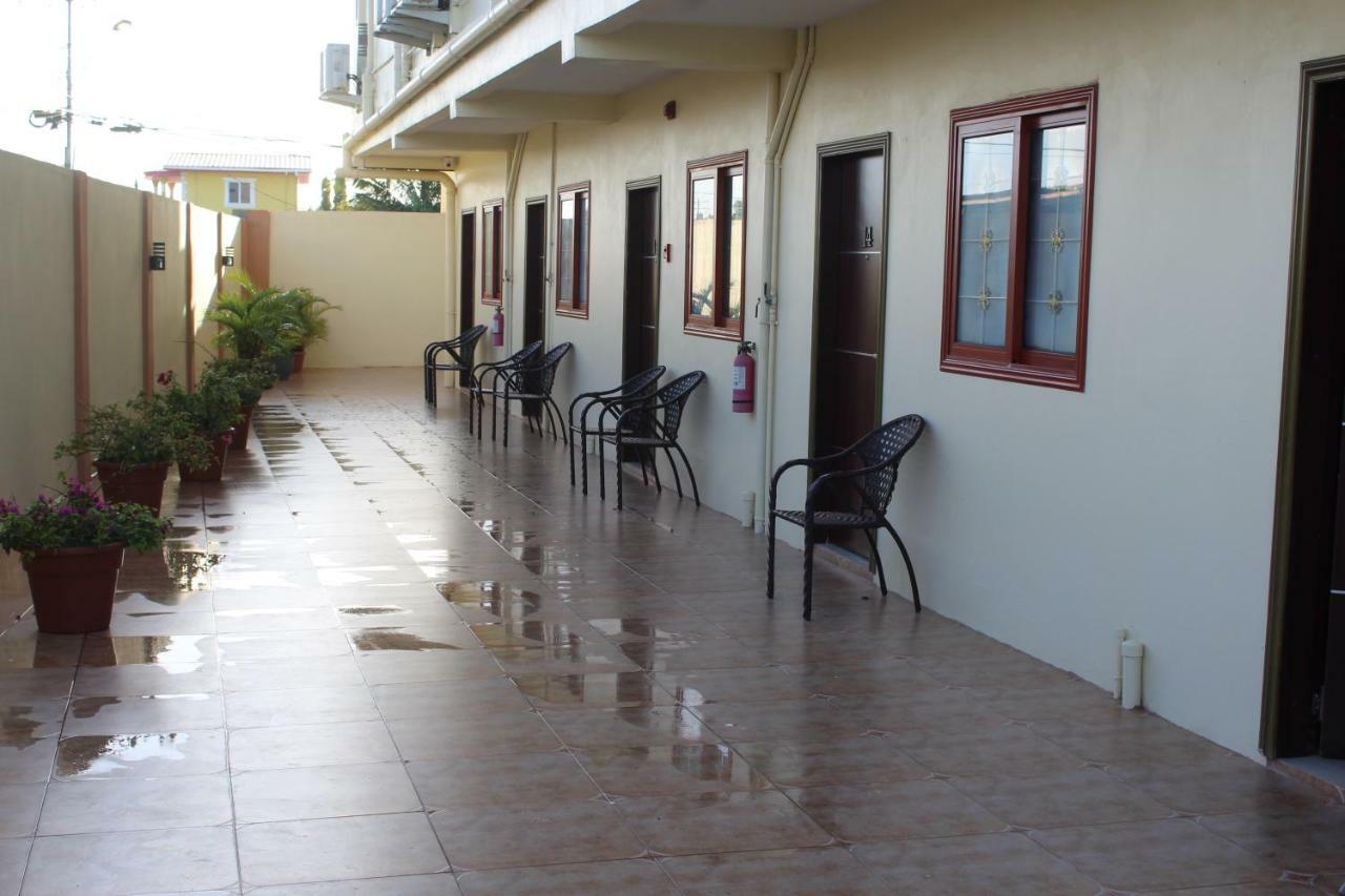 Piarco Grand Diamond Hotel Trinidad מראה חיצוני תמונה