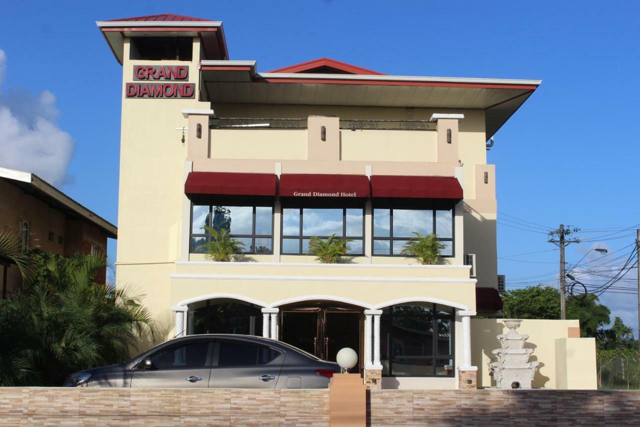 Piarco Grand Diamond Hotel Trinidad מראה חיצוני תמונה